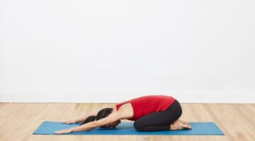 Giảm căng thẳng hiệu quả nhờ tập yoga tại nhà